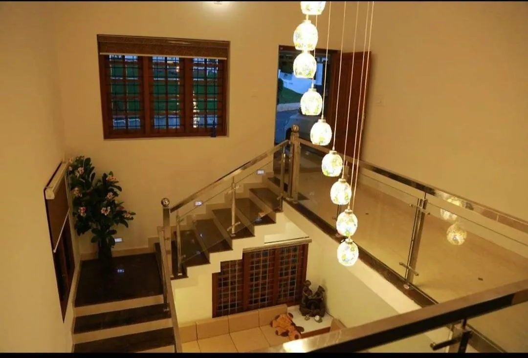 Hillock County Mansion Villa Vazhakulam